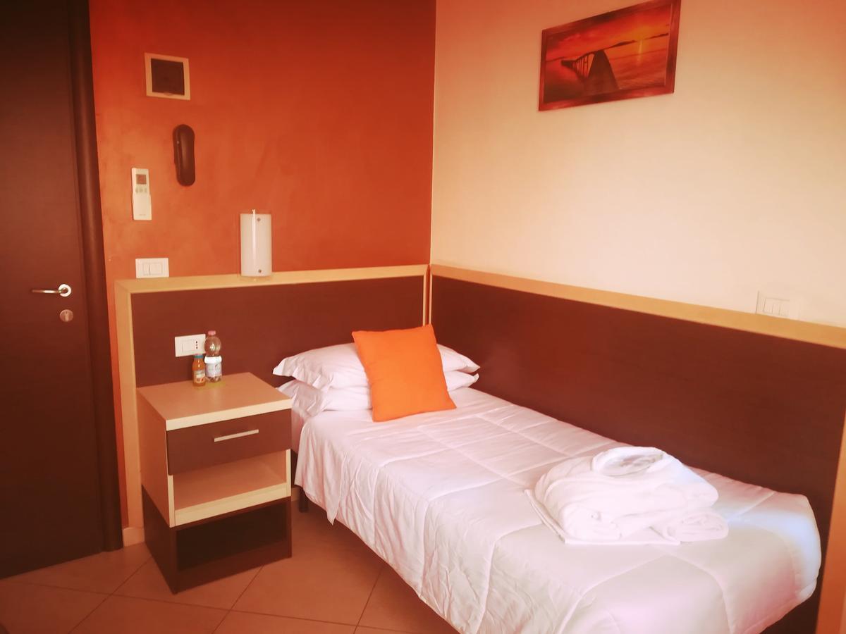 New Hotel Europa Crevalcore Extérieur photo